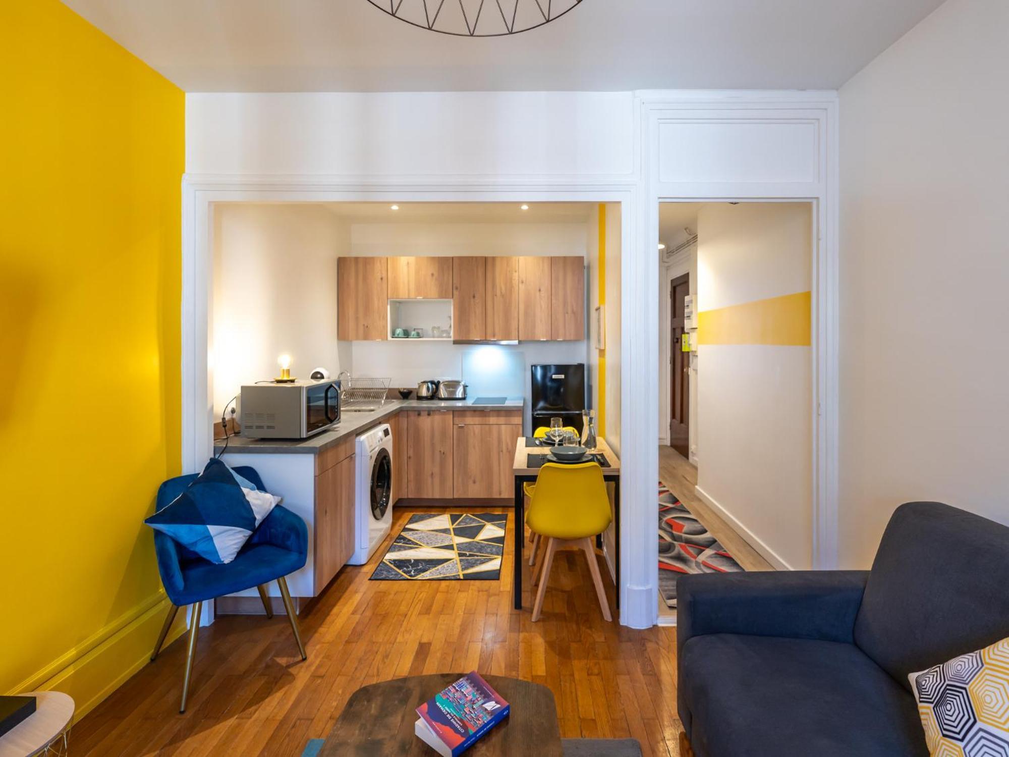Le Dedieu - Hypercentre Garage Gratuit Wifi Netflix Amazon Prime Villeurbanne Luaran gambar