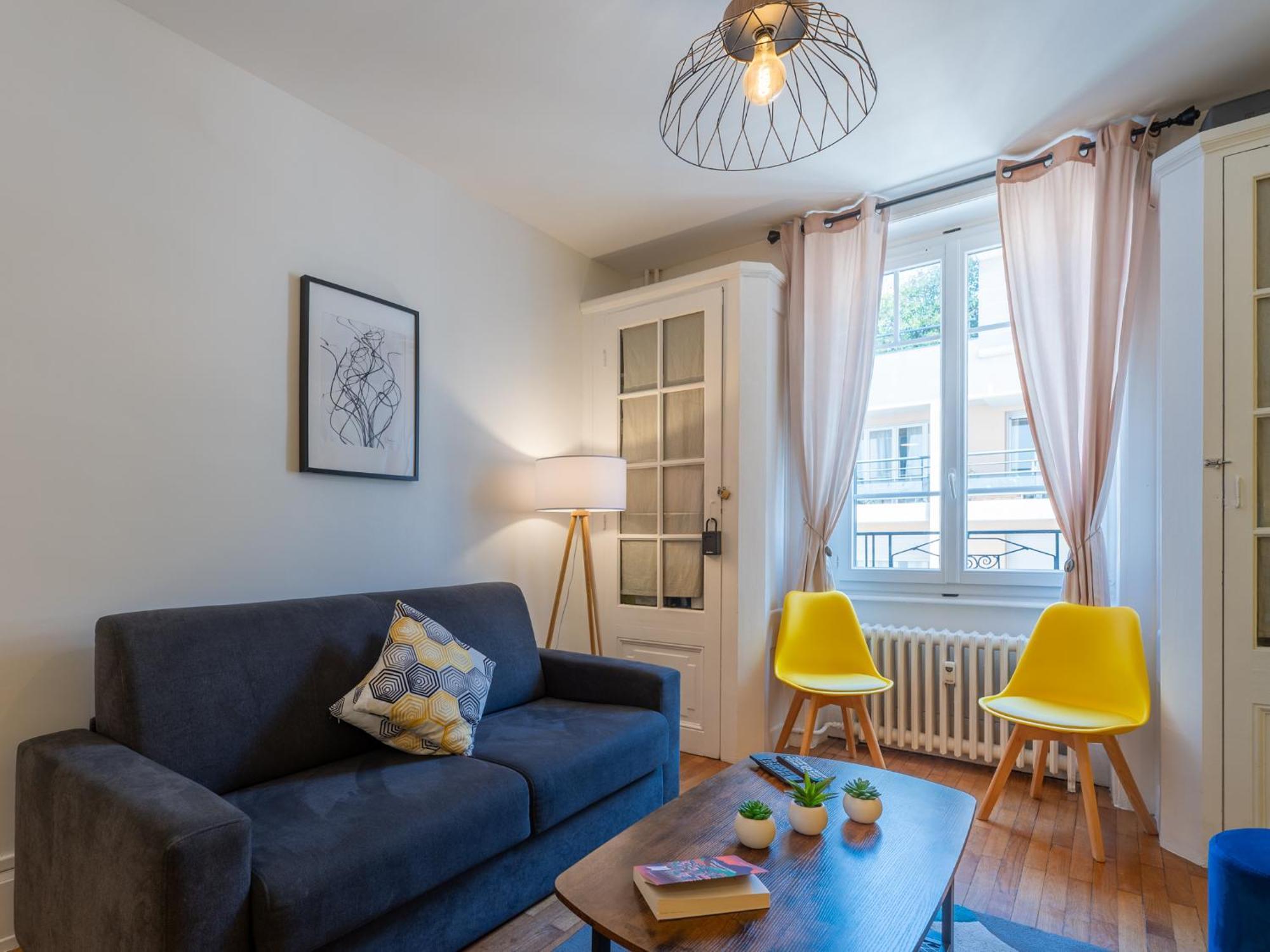 Le Dedieu - Hypercentre Garage Gratuit Wifi Netflix Amazon Prime Villeurbanne Luaran gambar